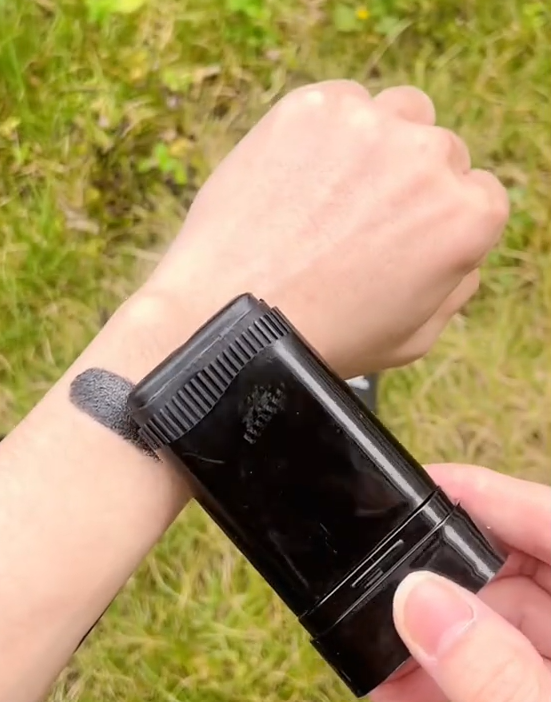 Magic Touch: Corector pentru părul oricărei femei